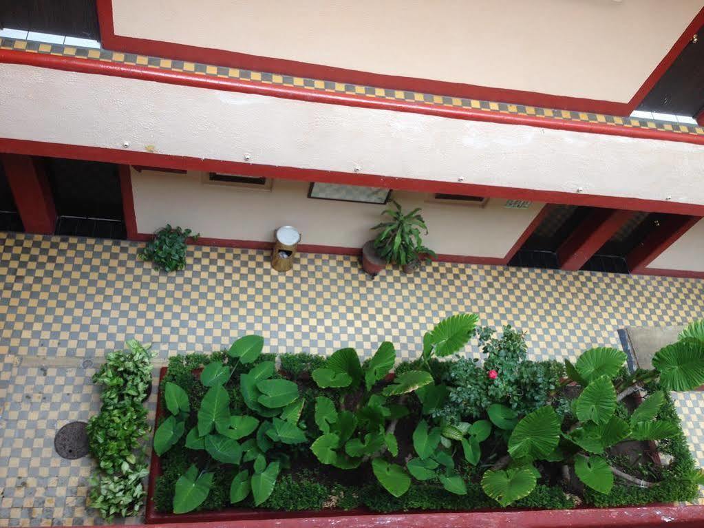 Hotel Gallo Rubio Guadalajara Exterior photo